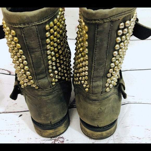 Steve Madden Studded Distressed Look Boots - Picture 6 of 8